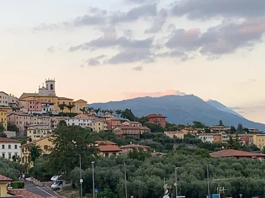卡瓦翁贝罗内斯Ca'Rosa An Italian Experience In The Old Town公寓 意大利